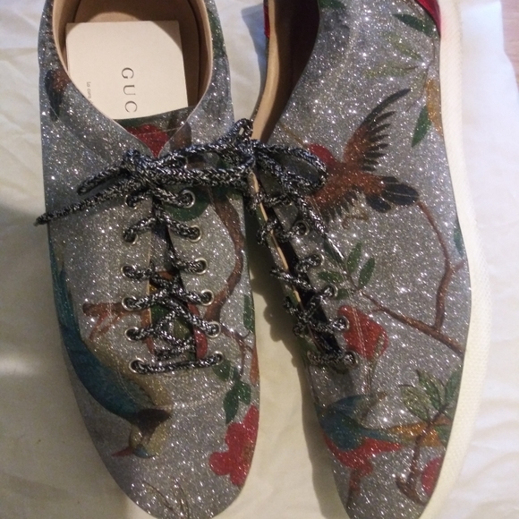 Gucci Sneakers - Picture 3 of 4